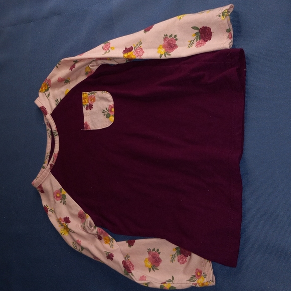 4 shirts - Picture 5 of 5